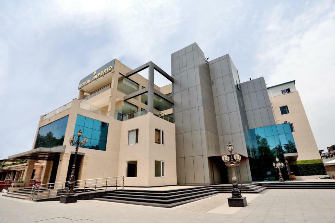 Royal Imperio Hotel Faridabad Exterior photo