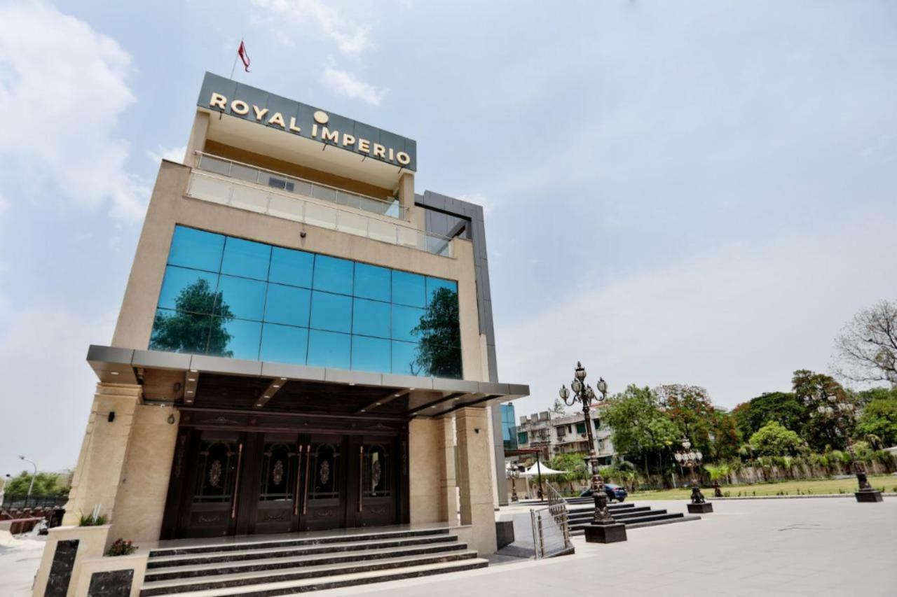Royal Imperio Hotel Faridabad Exterior photo