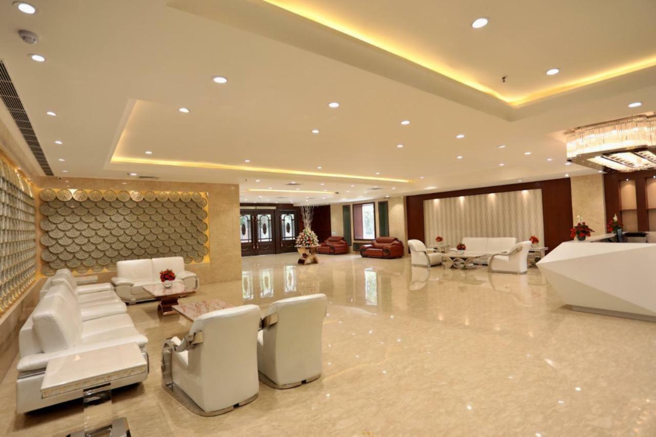 Royal Imperio Hotel Faridabad Exterior photo