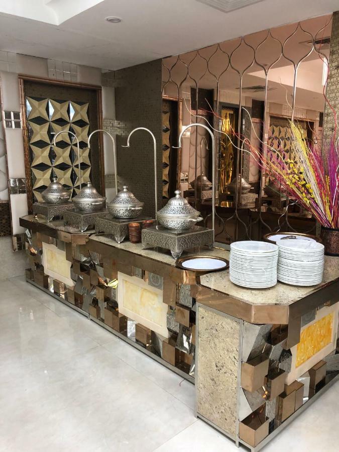 Royal Imperio Hotel Faridabad Exterior photo