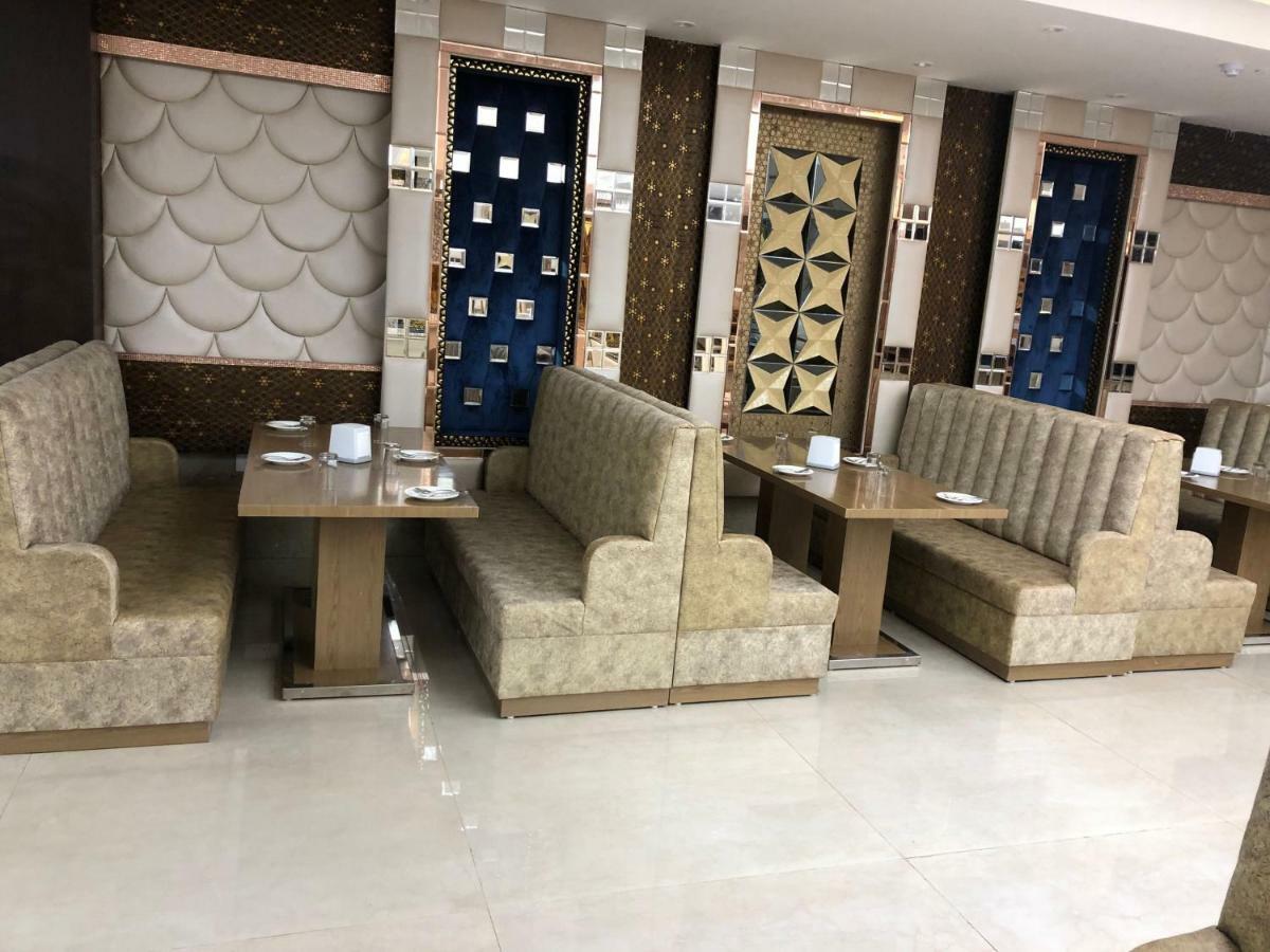 Royal Imperio Hotel Faridabad Exterior photo